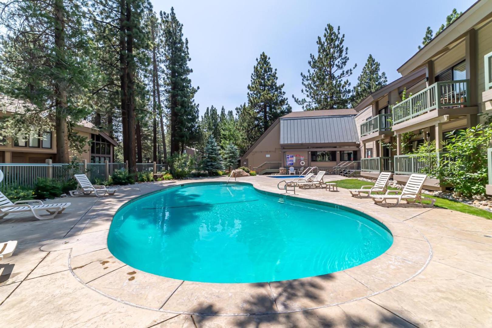 #338 - Naturally Sunlit Condo With Pool, Jacuzzi, Sauna, & Game Room Mammoth Lakes Exterior foto